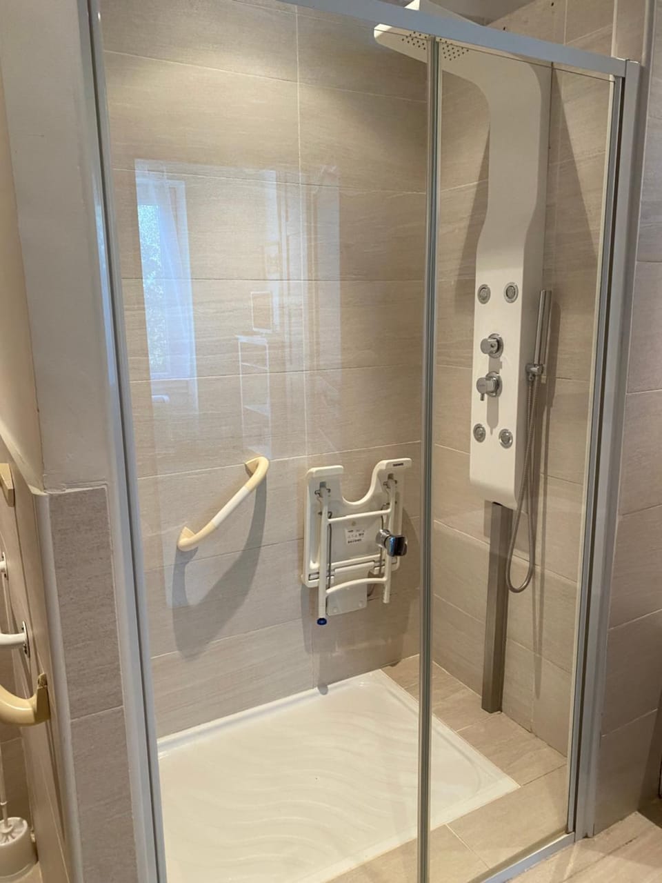 Maison le Rêve Bed and Breakfast in 06340 La Trinité, France