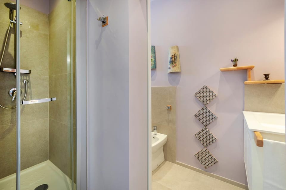 Shower, Bathroom, bidet