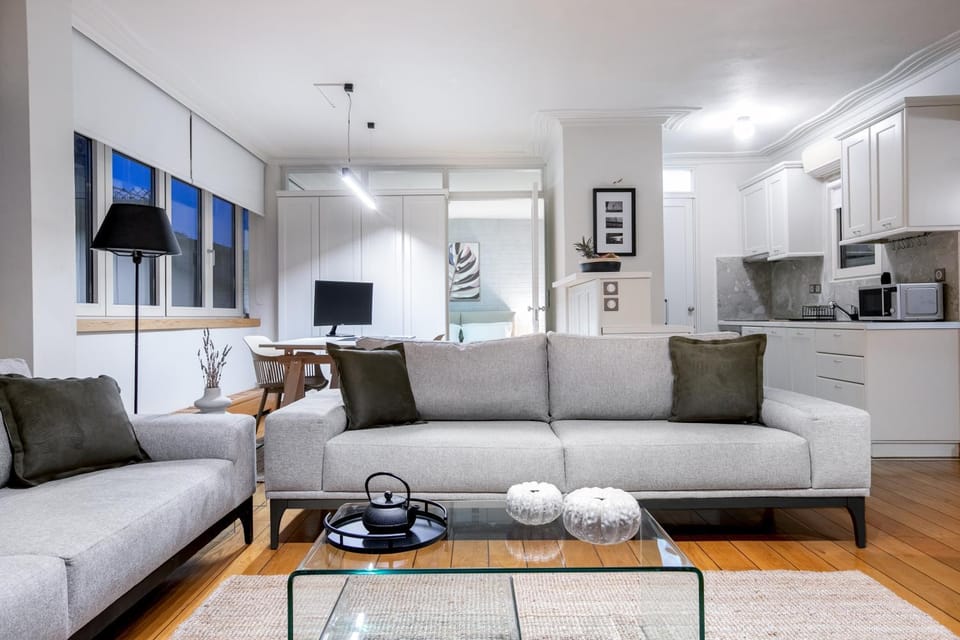 Living room, Seating area
