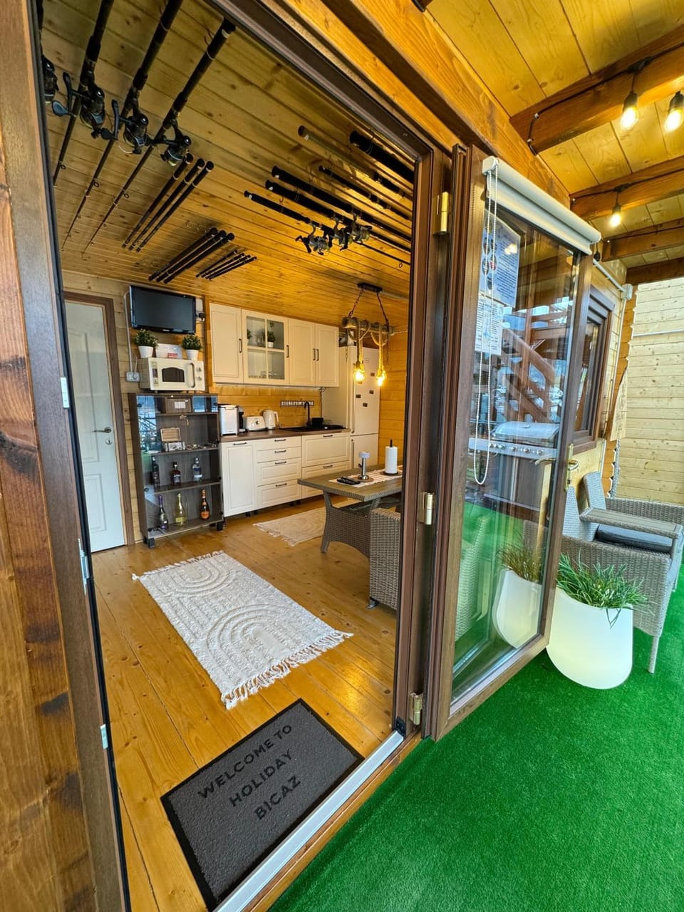 Communal lounge/ TV room