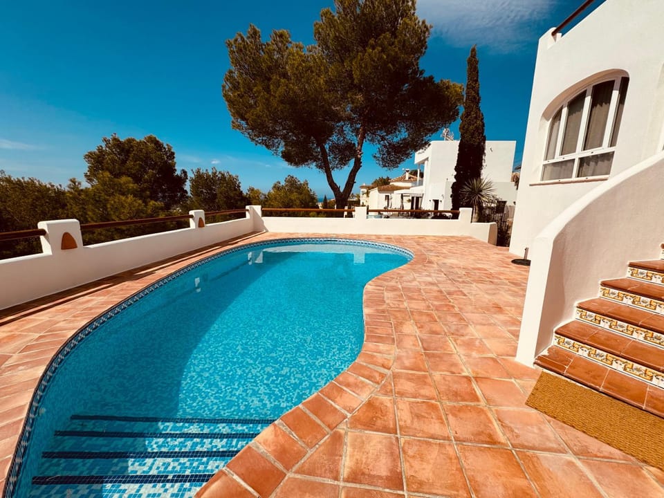 Property building, Pool view, Swimming pool
