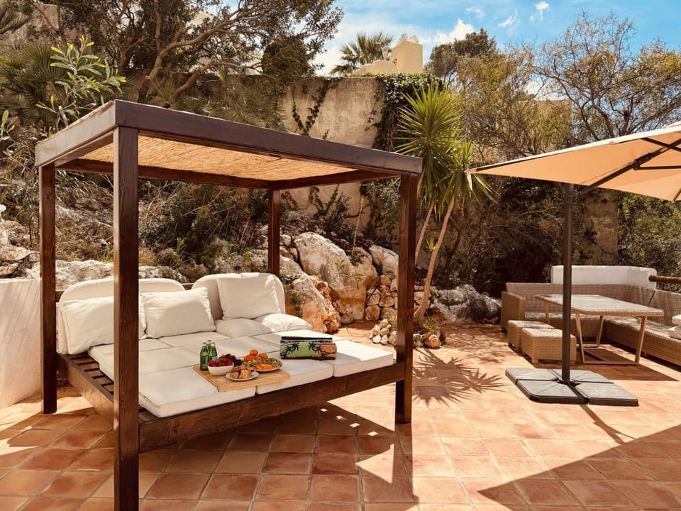 Garden, Balcony/Terrace, sunbed