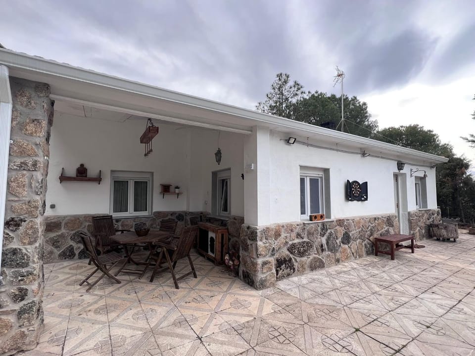 Stone Garden, Casa en plena naturaleza House in Sierra Norte