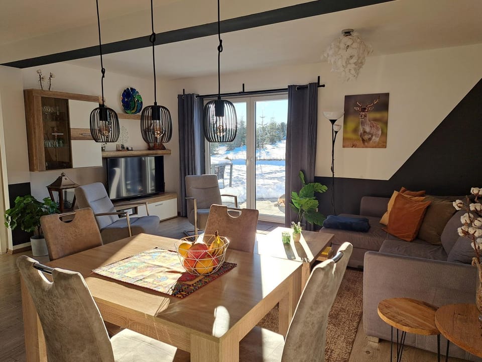 Living room, Seating area, Dining area