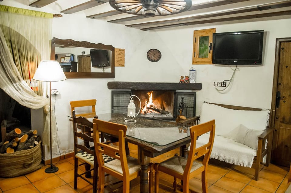 TV and multimedia, Dining area