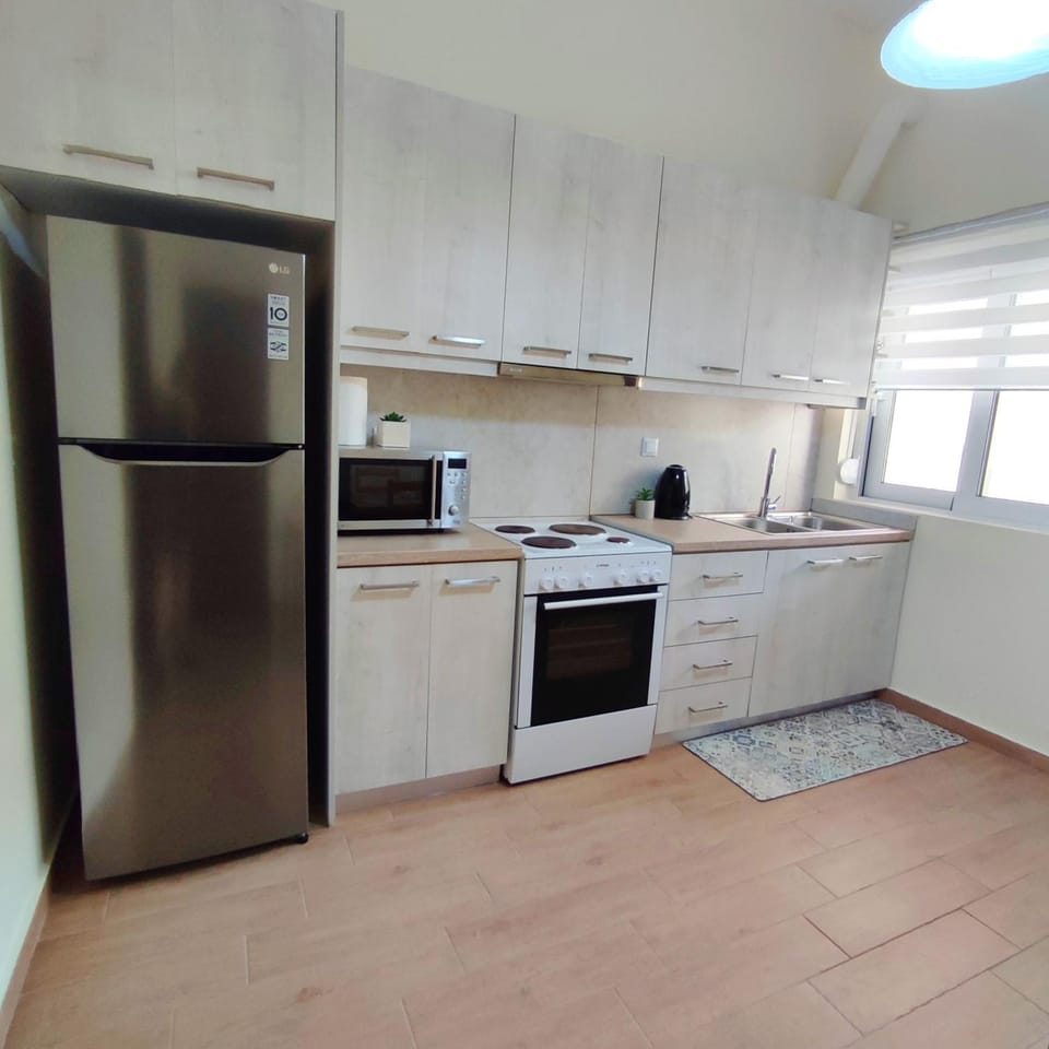 Kitchen or kitchenette, oven, stove