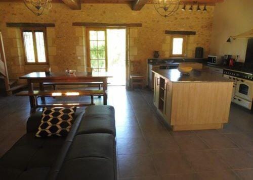 Gîte à la ferme avec piscine House in Occitanie