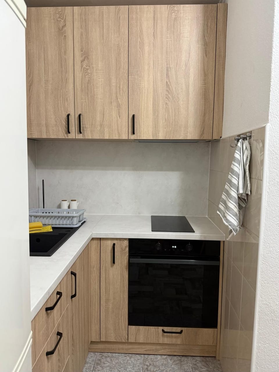 Studio Apartment Simi Apartment in Okrug Gornji