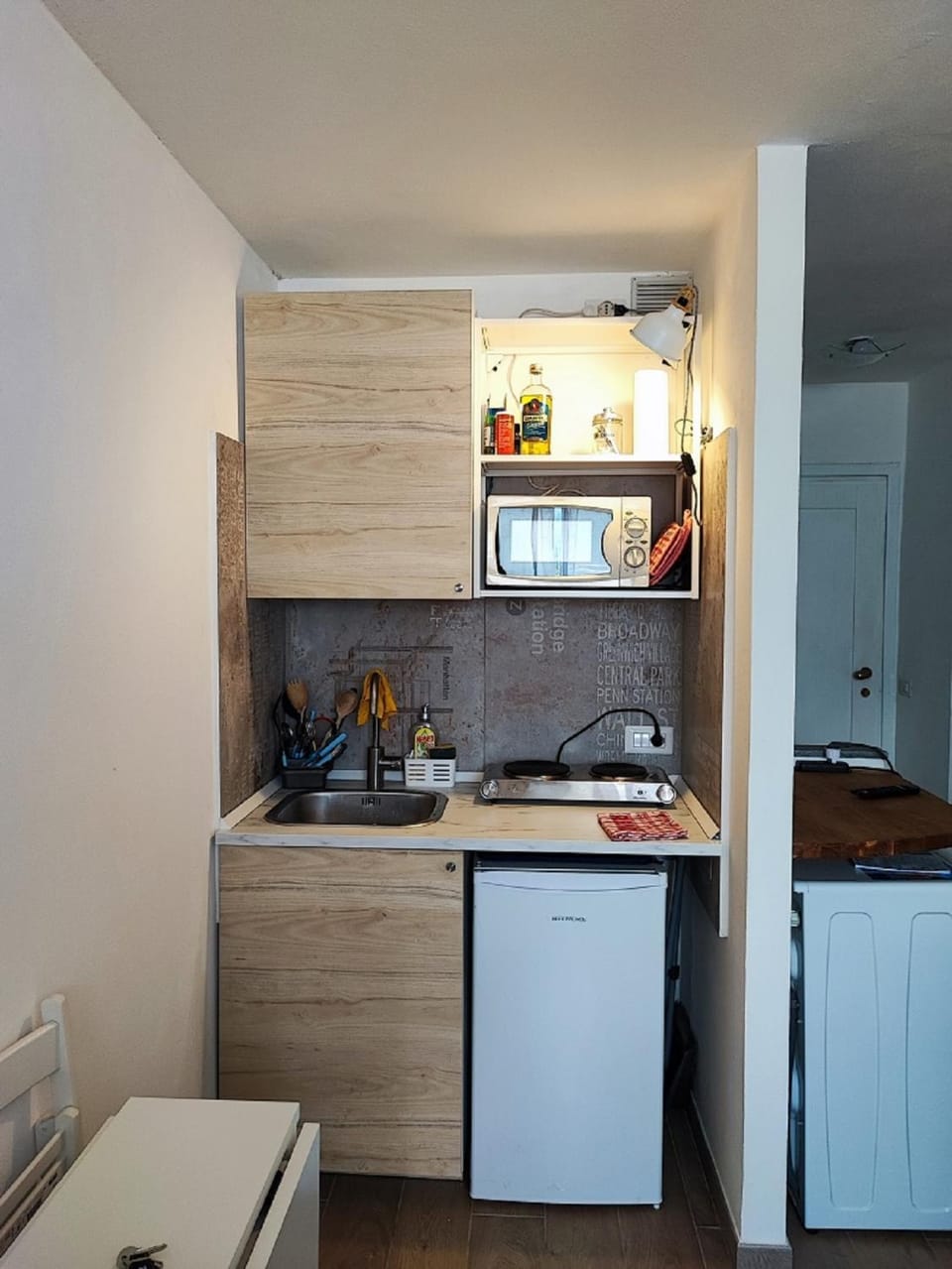 Kitchen or kitchenette