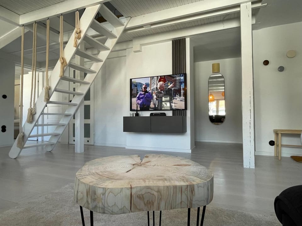 Communal lounge/ TV room, Living room