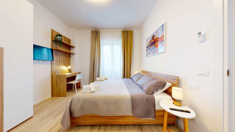 Bed, Bedroom