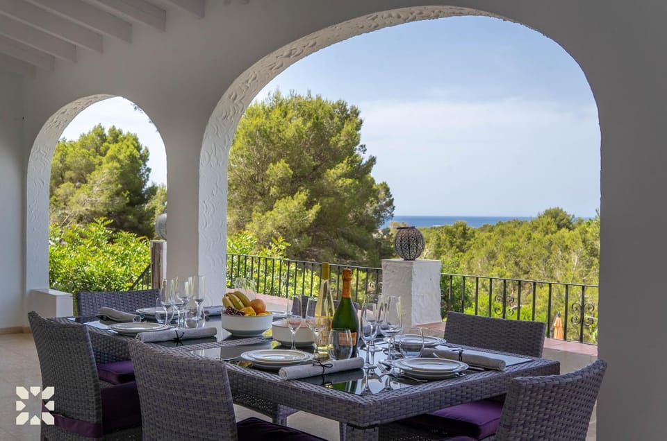 Patio, Day, Natural landscape, View (from property/room), Balcony/Terrace, Dining area, Sea view