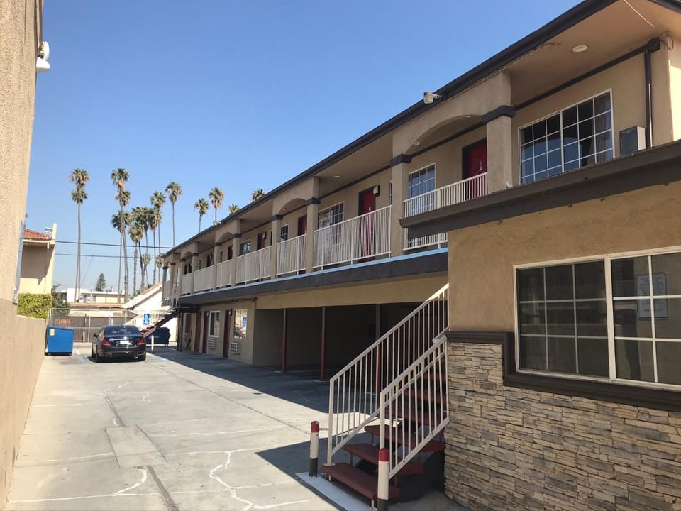 Lotus Motel Motel in Inglewood