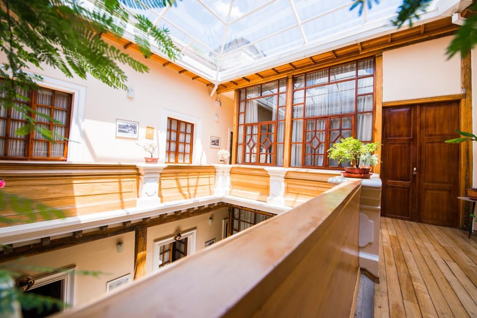 Area and facilities, Inner courtyard view