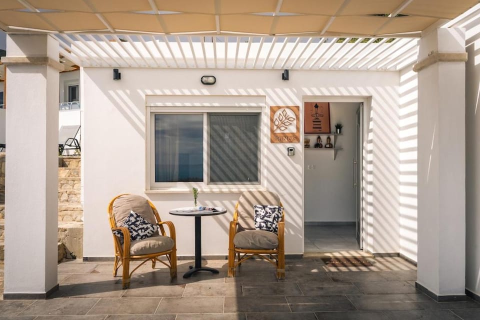 Vrachos Nature Lodges PRINOS 3, Private pool House in Crete