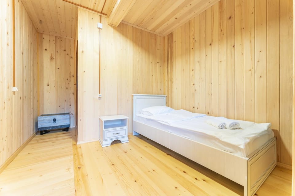 Restaurant/places to eat, Bedroom, Breakfast, towels