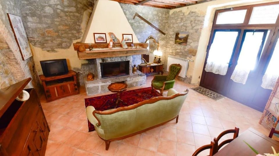 Agriturismo Baticci Farm Stay in Tuscany