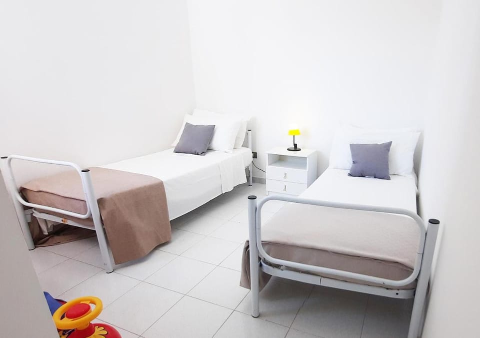 Bed, Bedroom, children, air conditioner