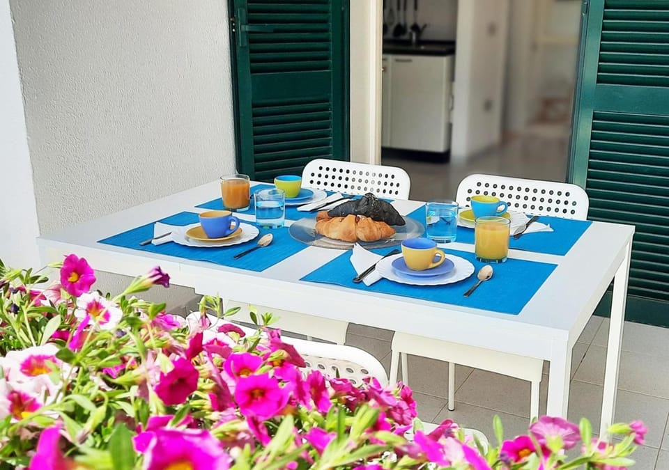 Balcony/Terrace, Dining area