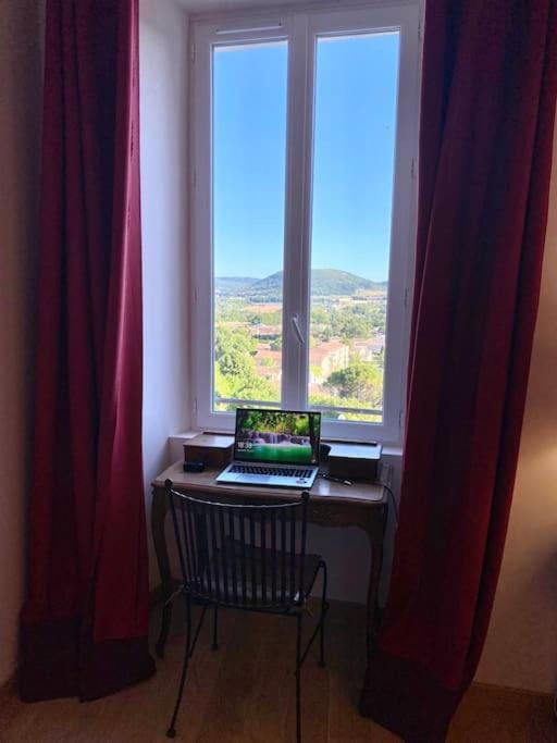 View (from property/room), Seating area, Garden view, Pool view