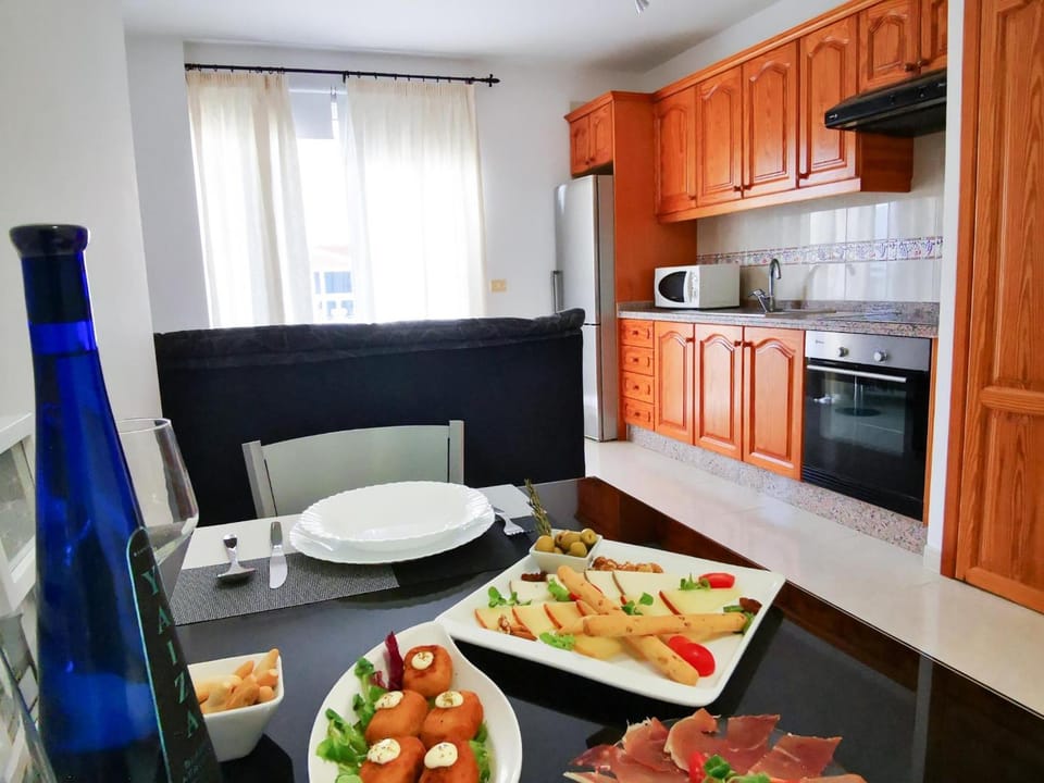 Puesta de Sol Rentals 2CR Apartment in Playa San Juan
