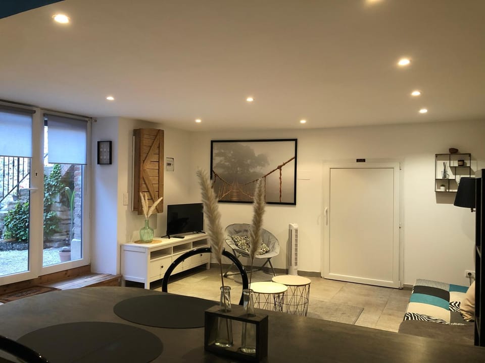 Le MasDinina Superbe studio entièrement rénové Apartment in Provence