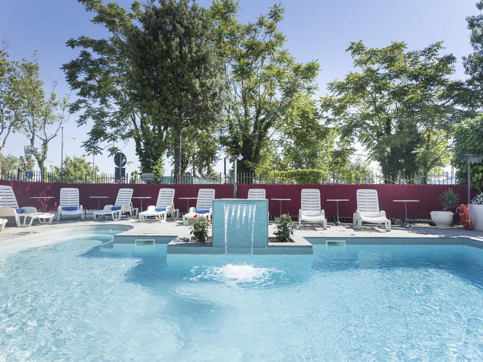 Garden, Balcony/Terrace, Pool view, Swimming pool