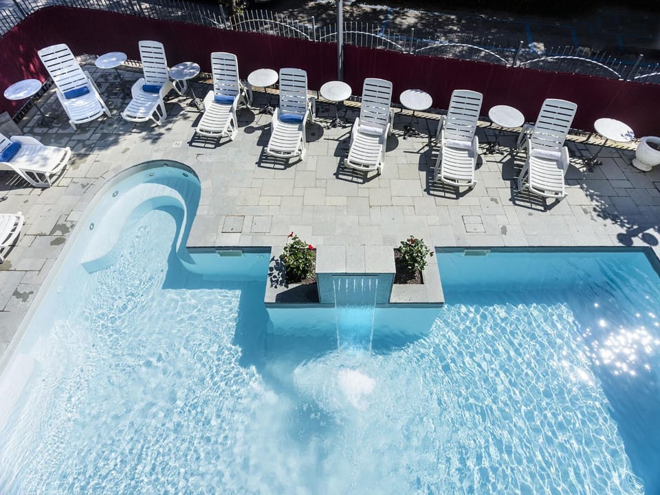 Bird's eye view, Balcony/Terrace, Bedroom, Pool view, Sea view