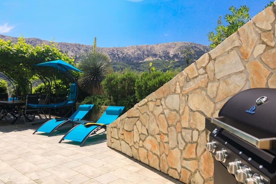 BBQ facilities, Garden