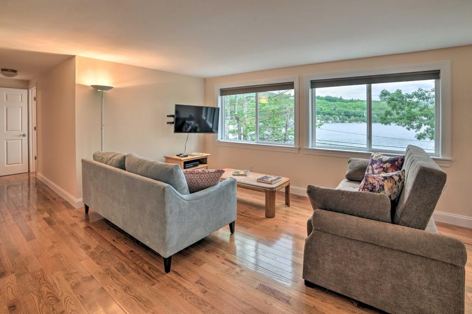 Lakefront Alton Bay Retreat w/ Dock Near Beaches! House in Alton