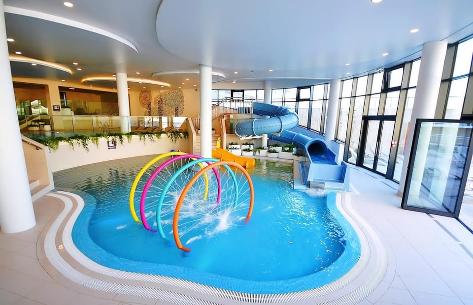 Aqua park, Swimming pool