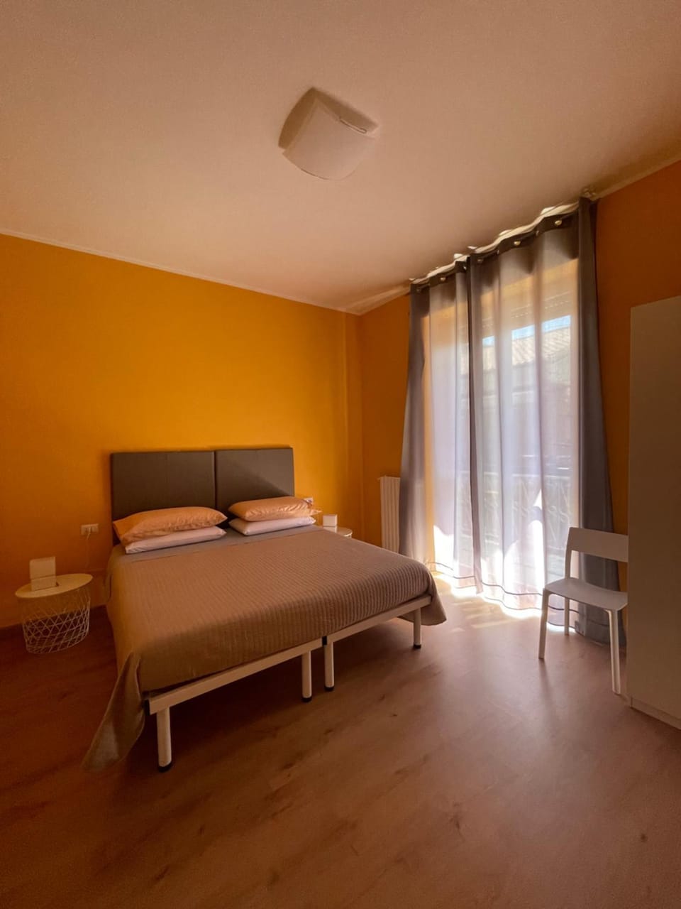 Bed, Photo of the whole room, Bedroom, wardrobe