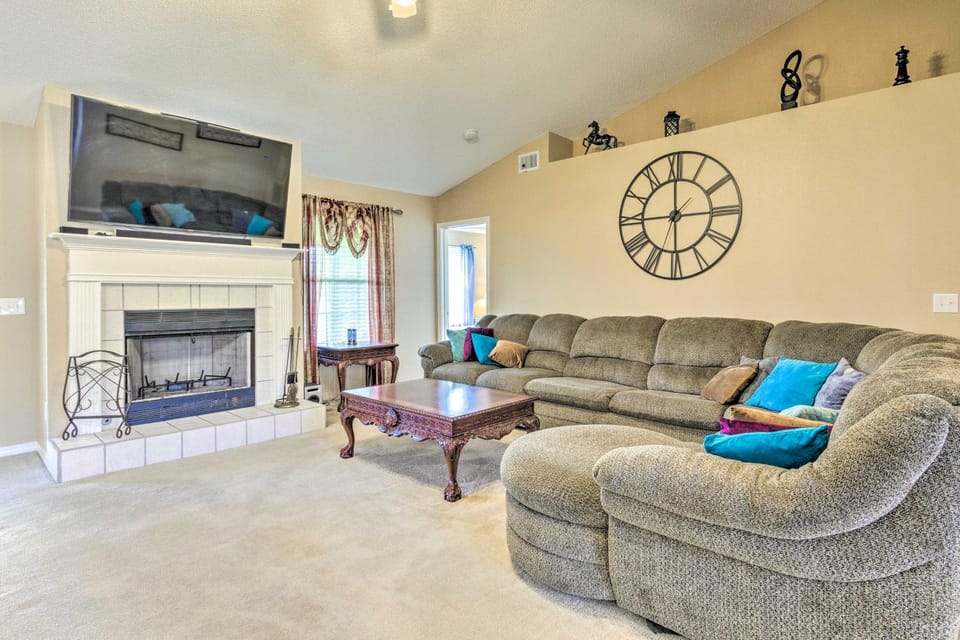 Waterfront Pensacola Home w/ Florida Room! House in Bellview
