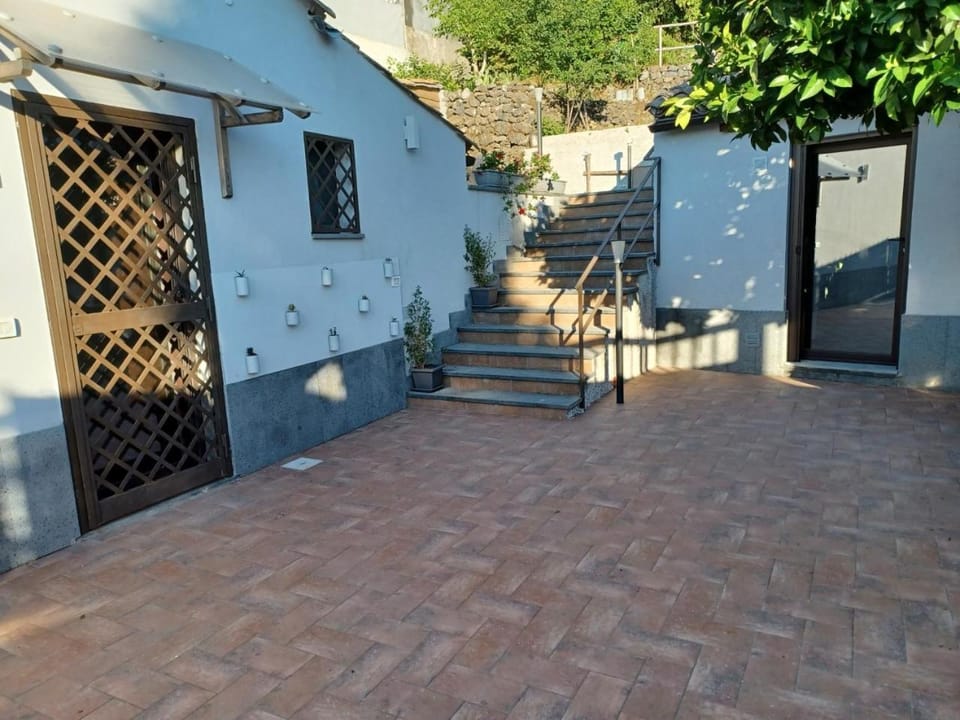 Aetna Silva Apartment in Sicily