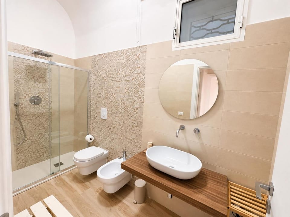 Shower, Toilet, Bathroom, bidet