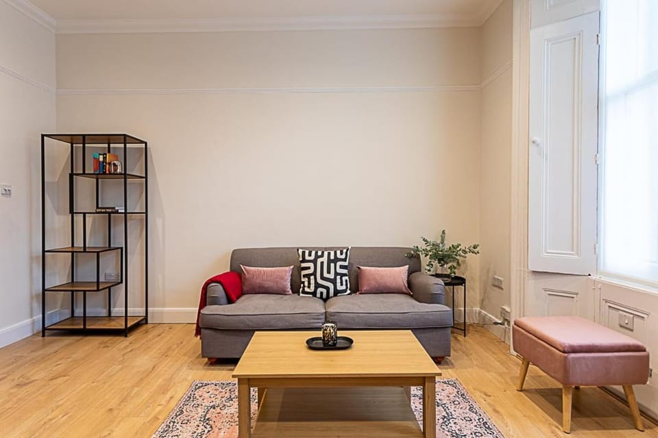Modern Bayswater Flat Apartment in City of Westminster