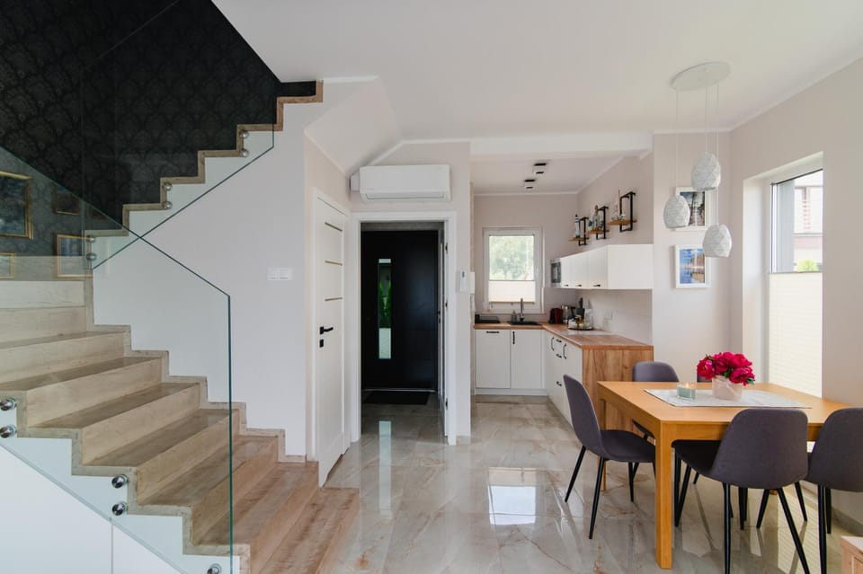 AROMA DĘBKI Całoroczny prywatny dom na zamkniętym osiedlu. House in Pomeranian Voivodeship