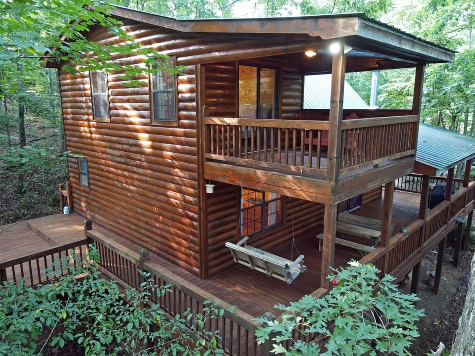Wolf`s Den | Blue Ridge GA House in Georgia