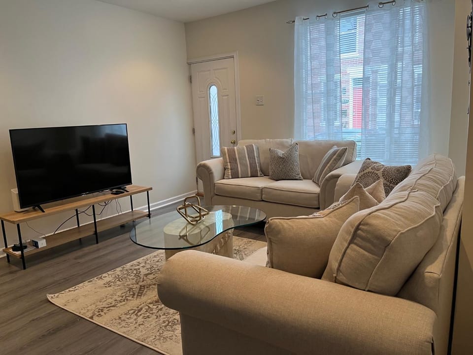 Cozy Home located in a prime area. House in Philadelphia