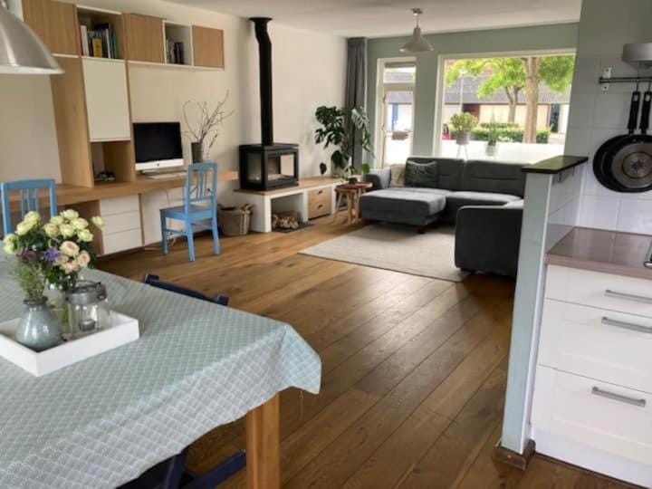 Living room, Seating area, flat iron