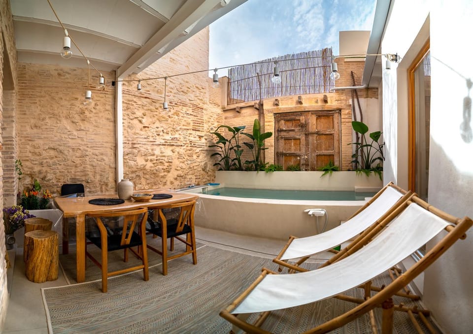 Patio, Swimming pool