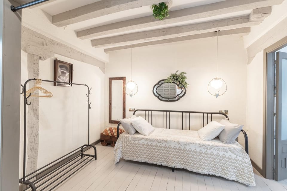 Property building, Living room, Bedroom