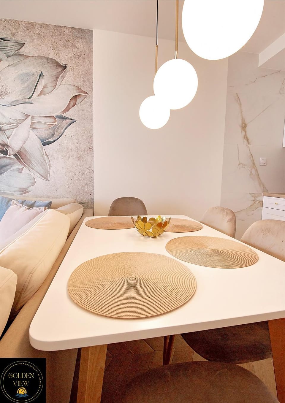 Dining area, Breakfast