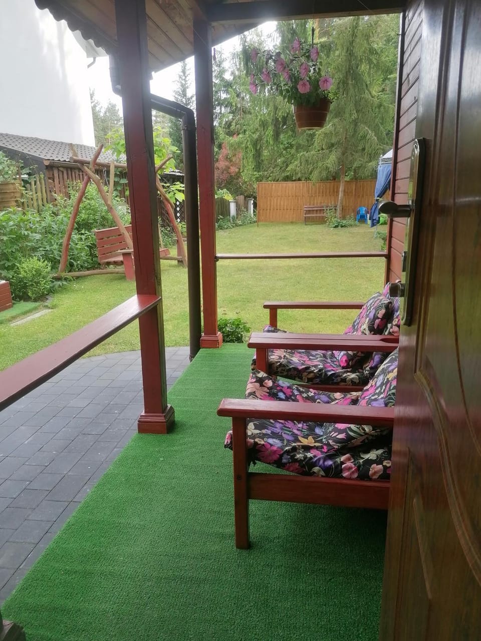 Domek Pod Sosnami D House in Lviv Oblast