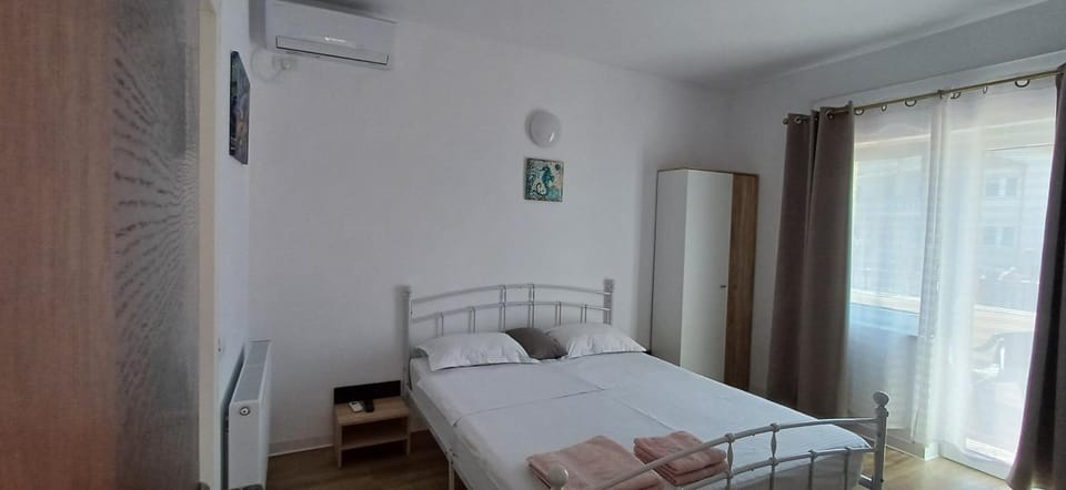 VILA COSMIN Bed and Breakfast in Eforie Nord