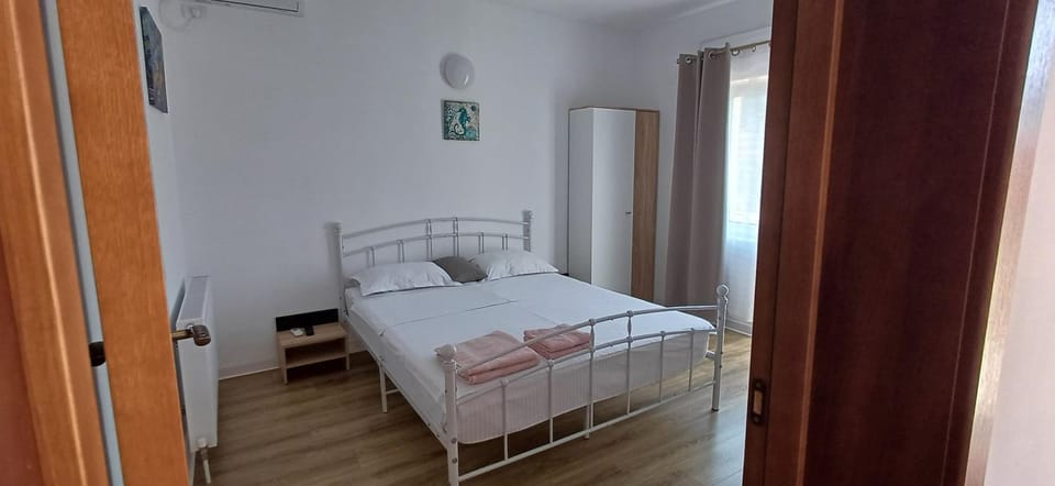 VILA COSMIN Bed and Breakfast in Eforie Nord