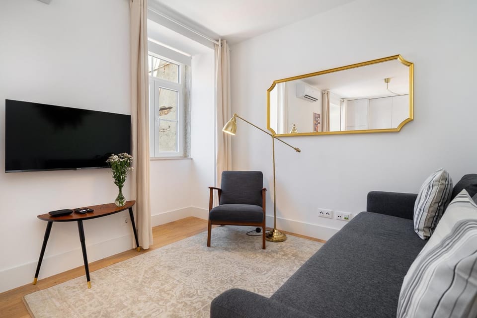 Communal lounge/ TV room, TV and multimedia, Living room, Seating area