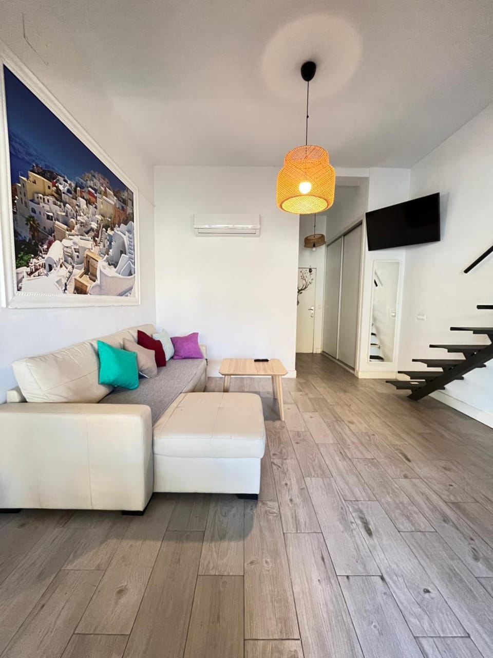 TV and multimedia, Living room, air conditioner