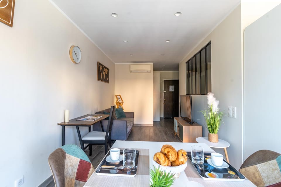 Magnifique 2 pièces au cœur de Menton, plages, commerces et proximité Gares Apartment in Menton