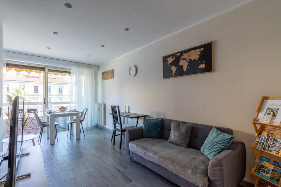 Magnifique 2 pièces au cœur de Menton, plages, commerces et proximité Gares Apartment in Menton
